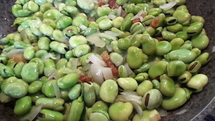 How to cook fava beans italian style