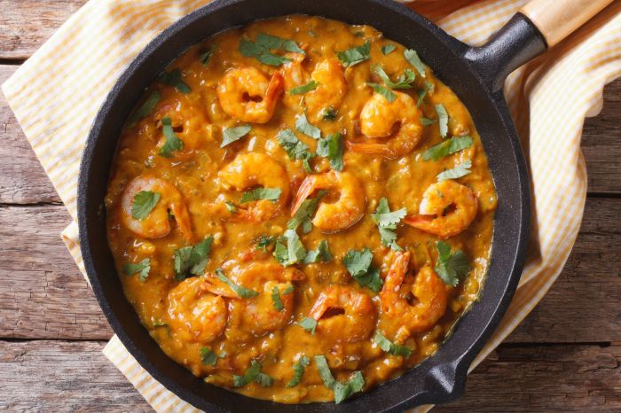 How to cook prawn curry bengali style