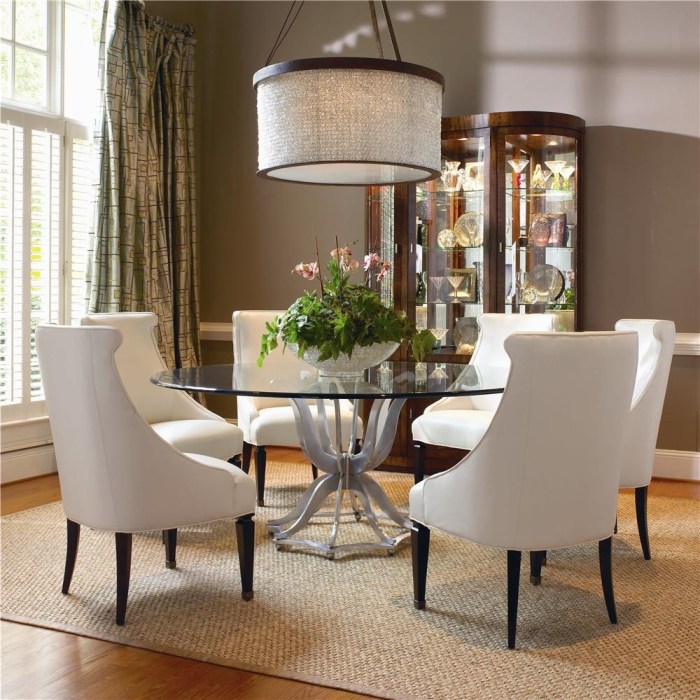 How to decorate dining room large table